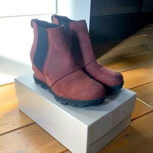 Joan of Arctic Wedge Chelsea Bootie